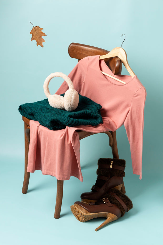 <h2>Shop Collections<br/><span style="text-decoration:underline">In Wholesales</span></h2>